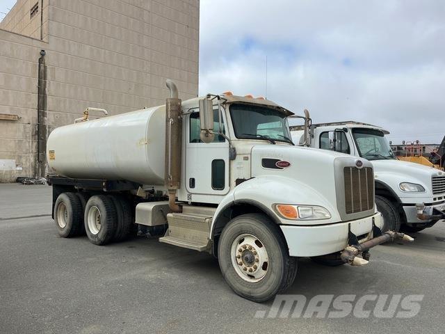 Peterbilt 348 水車