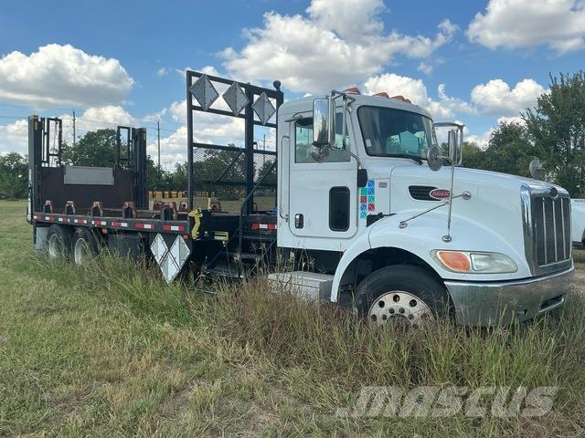 Peterbilt 348 平板式/側卸式卡車