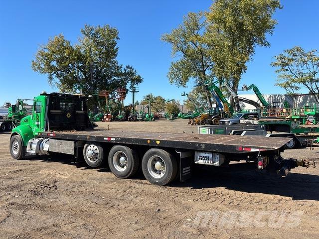 Peterbilt 348 救援車