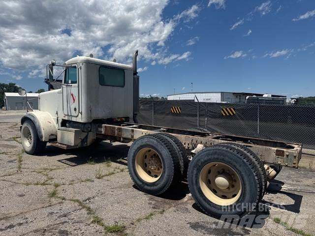 Peterbilt 357 曳引機組件