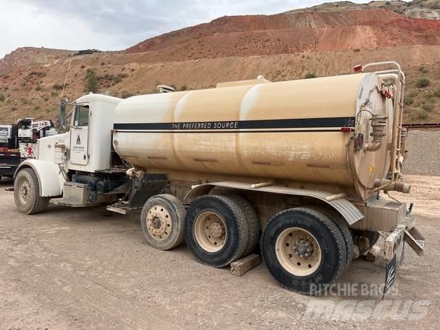 Peterbilt 357 水車