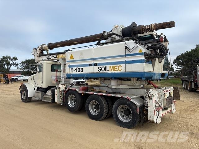 Peterbilt 357 移動式鑽機車