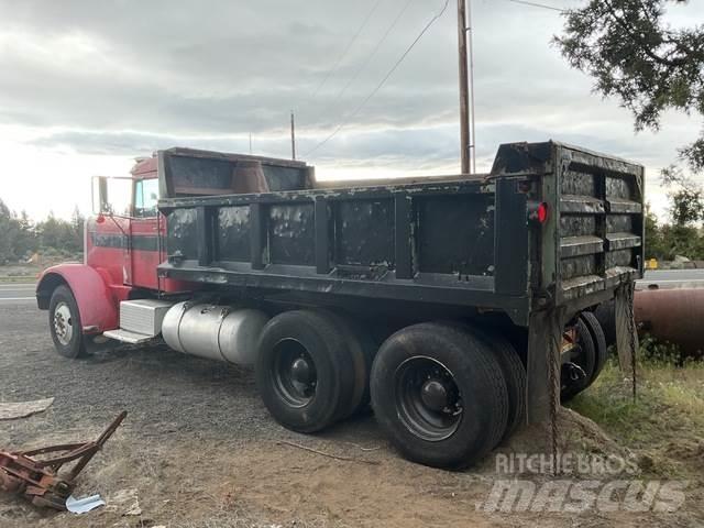 Peterbilt 358M 傾卸式卡車