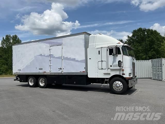 Peterbilt 362 貨箱式卡車