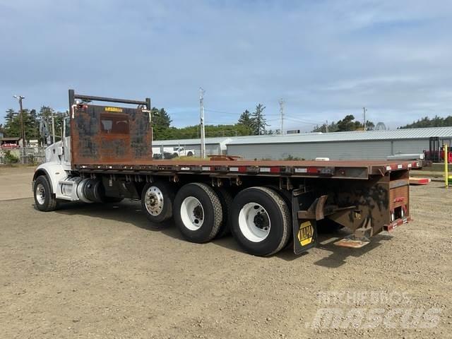 Peterbilt 365 平板式/側卸式卡車