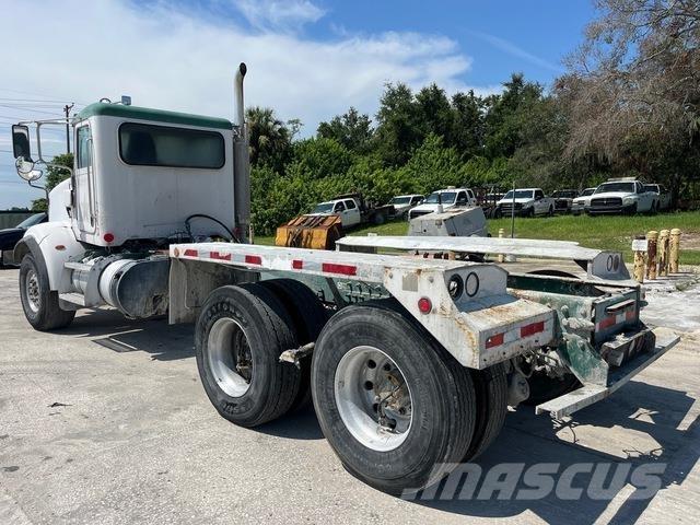 Peterbilt 365 駕駛室與內部