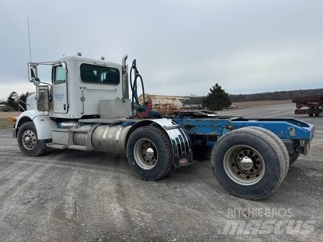 Peterbilt 367 曳引機組件