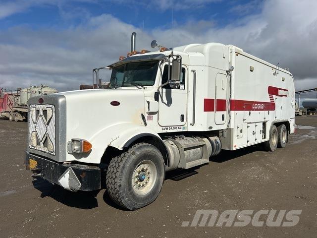 Peterbilt 367 木材貨車