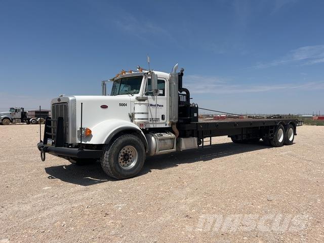 Peterbilt 367 平板式/側卸式卡車