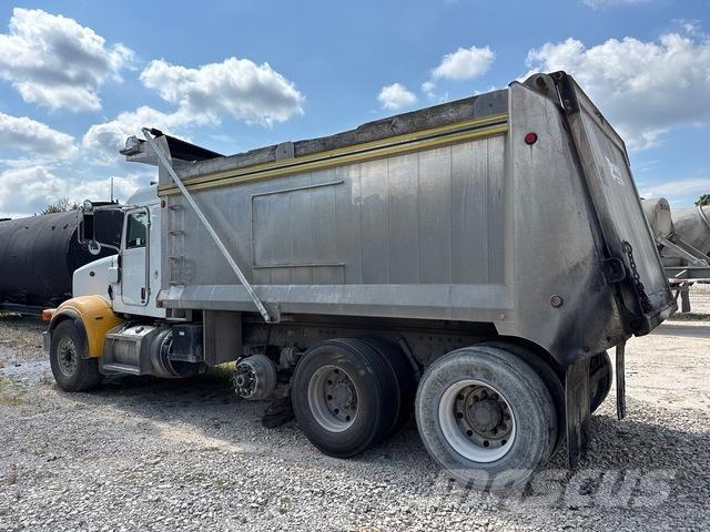 Peterbilt 367 傾卸式卡車