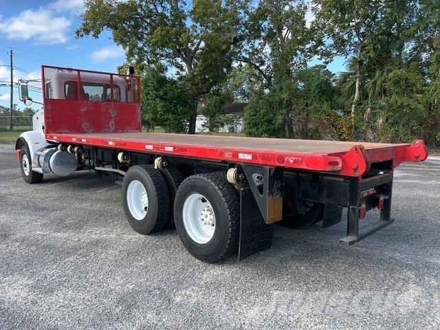 Peterbilt 367 平板式/側卸式卡車