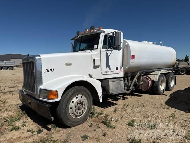 Peterbilt 377 水車
