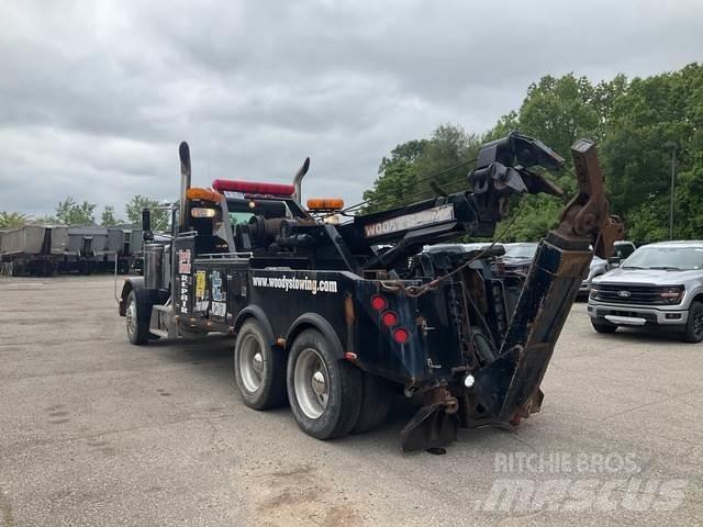 Peterbilt 379 救援車