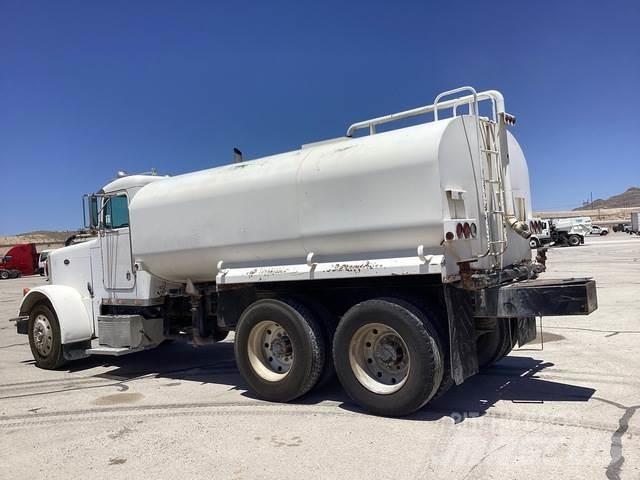 Peterbilt 379 水車