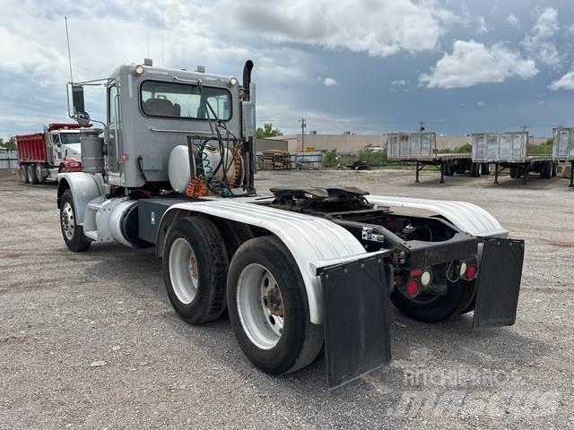 Peterbilt 388 曳引機組件