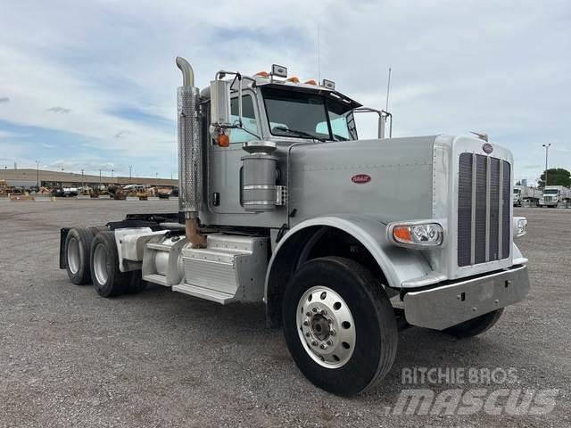 Peterbilt 388 曳引機組件