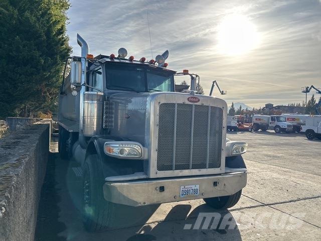 Peterbilt 388 傾卸式卡車