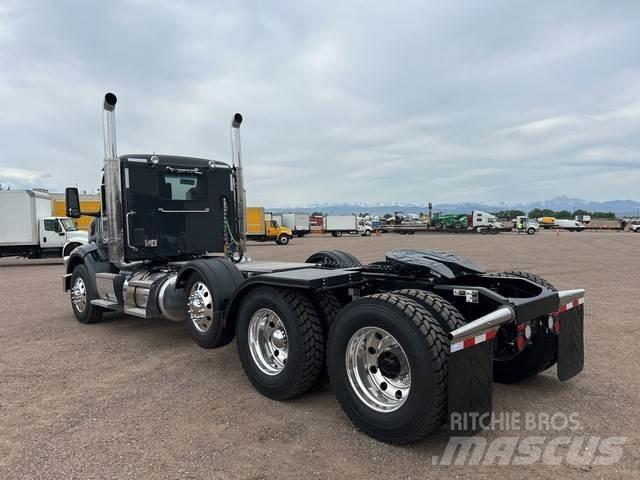 Peterbilt 567 曳引機組件
