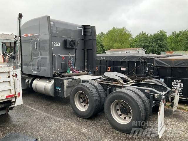 Peterbilt 567 曳引機組件