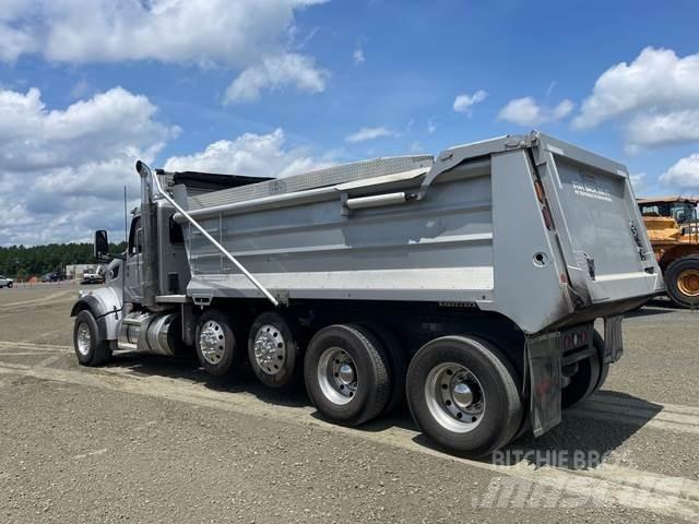 Peterbilt 567 傾卸式卡車
