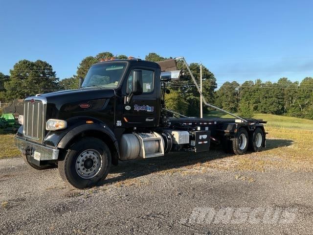 Peterbilt 567 裝載運輸卡車