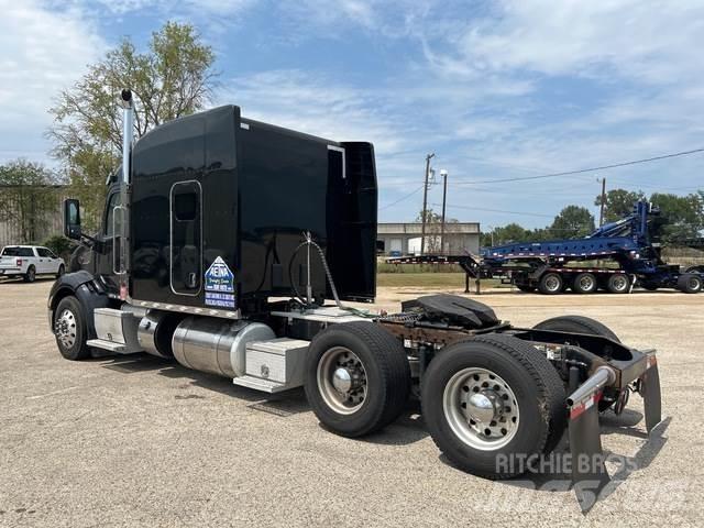 Peterbilt 579 曳引機組件