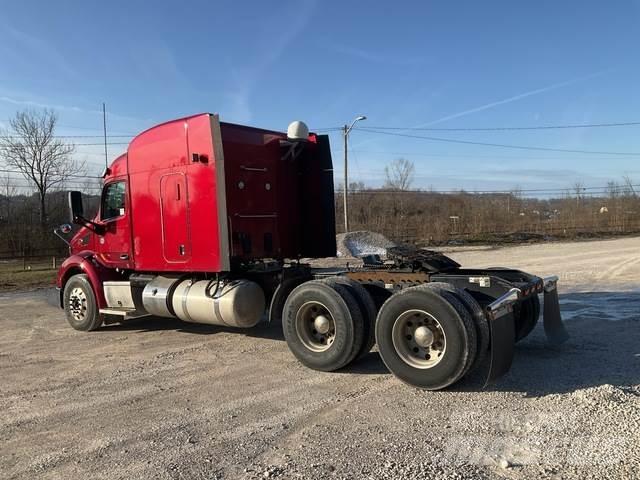 Peterbilt 579 曳引機組件