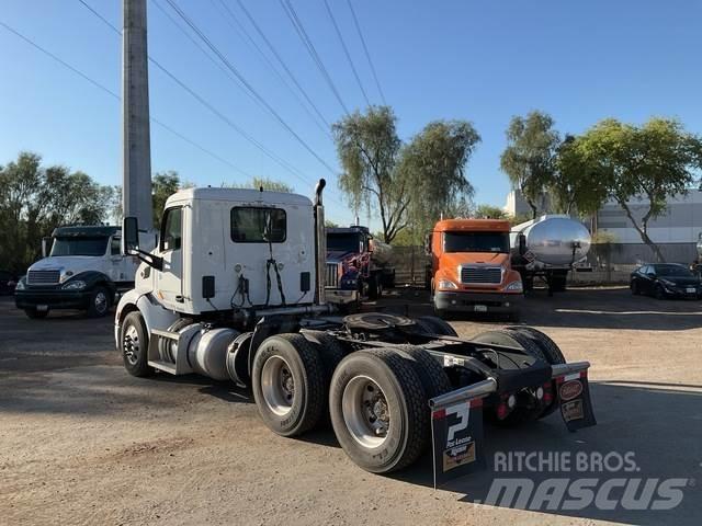 Peterbilt 579 曳引機組件