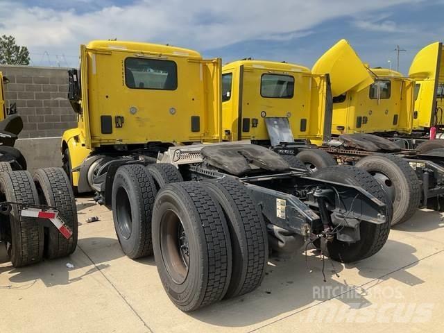 Peterbilt 579 曳引機組件