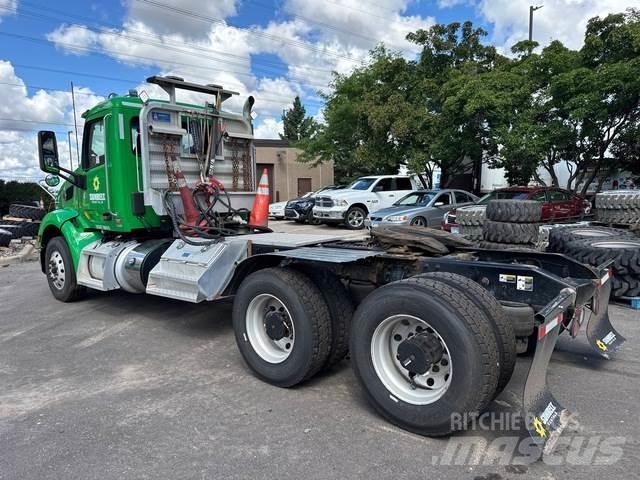 Peterbilt 579 曳引機組件