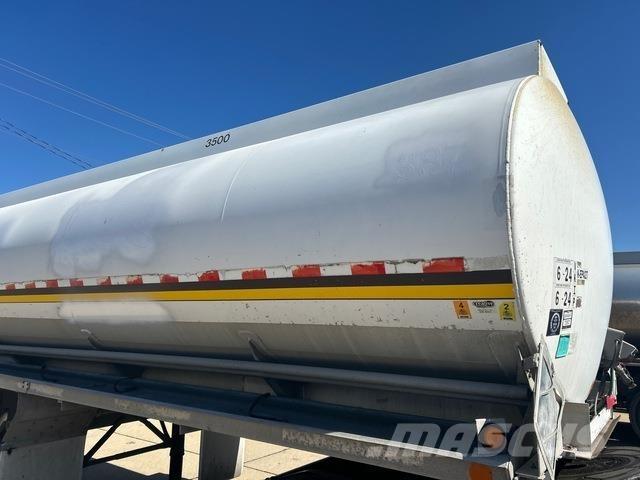 Polar  罐體拖車