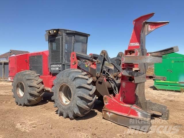 Prentice 2670D 伐木歸堆機