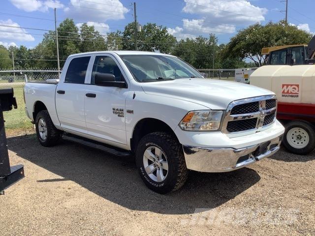 RAM 1500 皮卡.傳統半斗卡車/側卸板