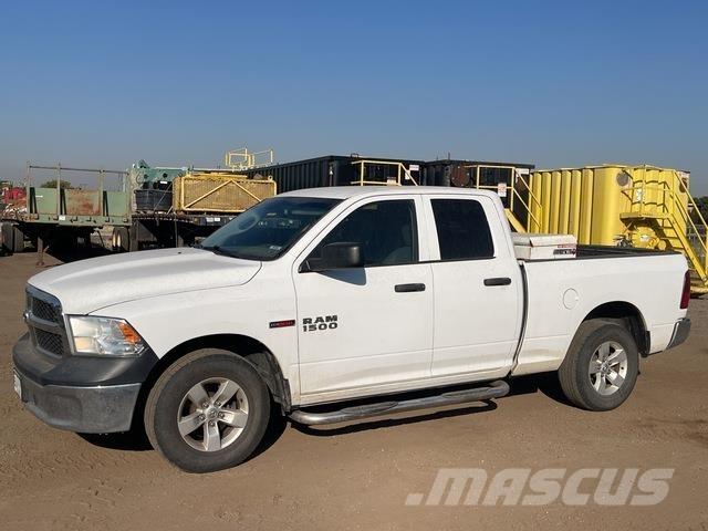 RAM 1500 皮卡.傳統半斗卡車/側卸板