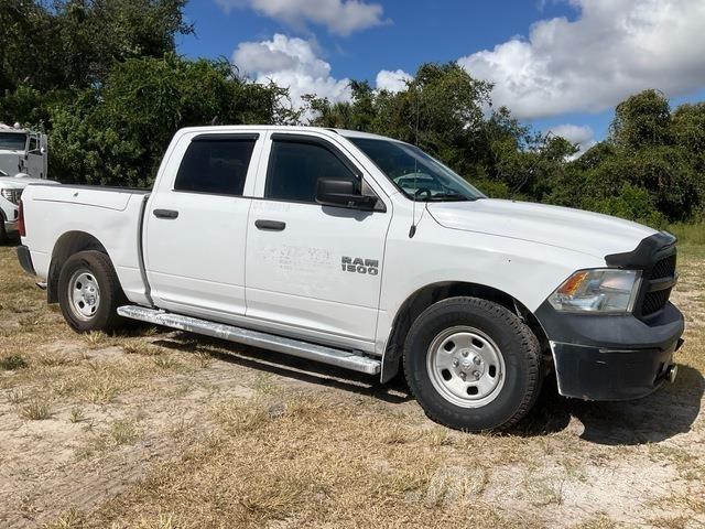 RAM 1500 皮卡.傳統半斗卡車/側卸板
