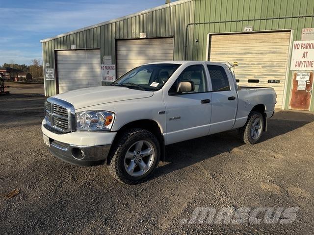 RAM 1500 皮卡.傳統半斗卡車/側卸板