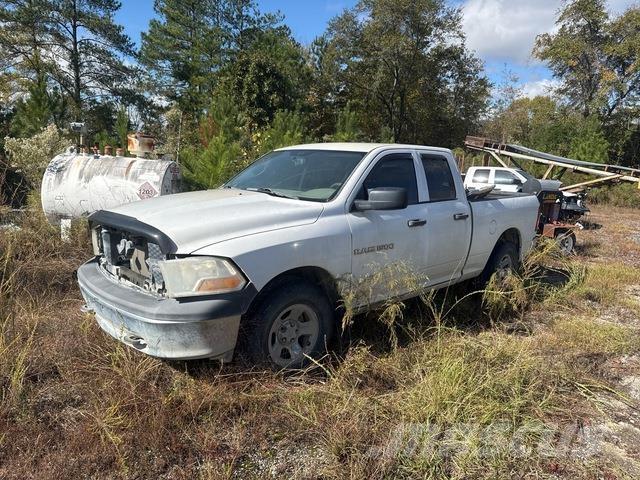 RAM 1500 皮卡.傳統半斗卡車/側卸板