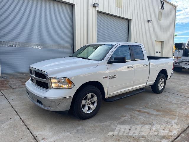 RAM 1500 皮卡.傳統半斗卡車/側卸板