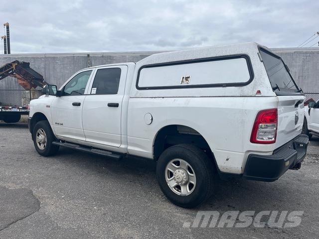 RAM 2500 皮卡.傳統半斗卡車/側卸板