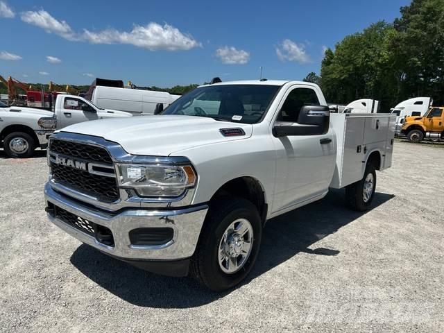 RAM 3500 皮卡.傳統半斗卡車/側卸板