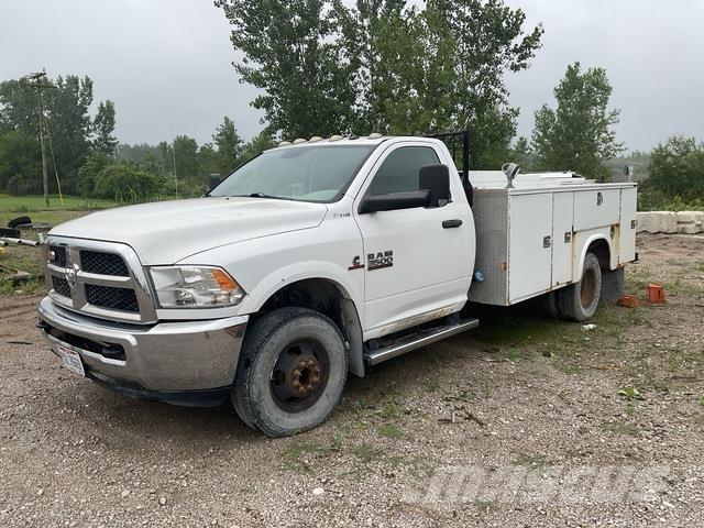 RAM 3500 皮卡.傳統半斗卡車/側卸板