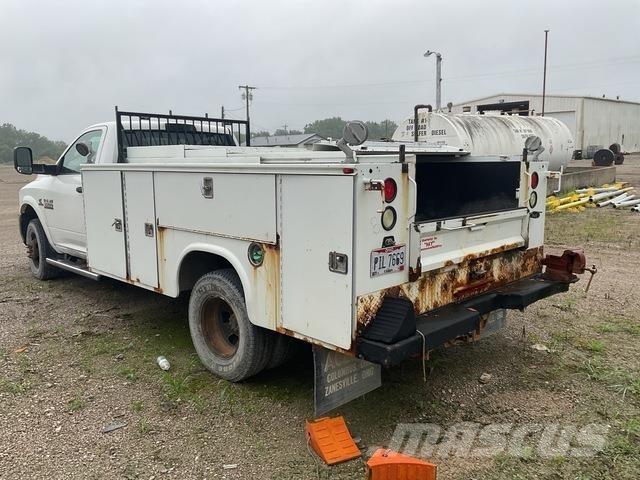 RAM 3500 皮卡.傳統半斗卡車/側卸板