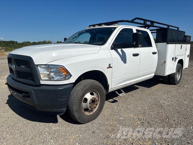 RAM 3500 皮卡.傳統半斗卡車/側卸板