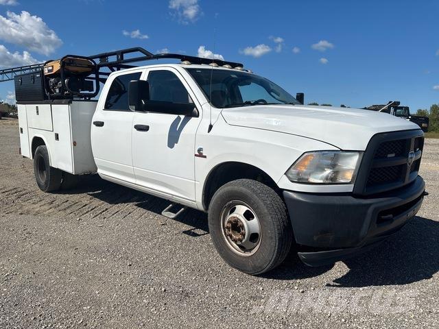 RAM 3500 皮卡.傳統半斗卡車/側卸板