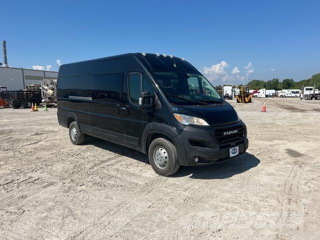 RAM 3500 廂式貨物運輸車