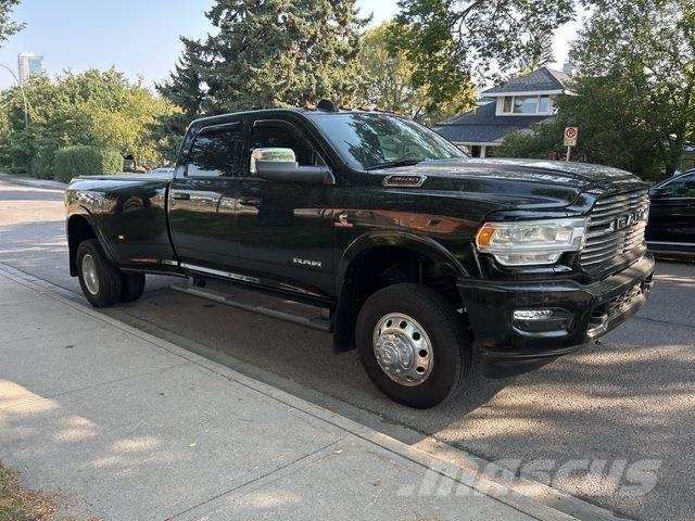 RAM 3500 皮卡.傳統半斗卡車/側卸板