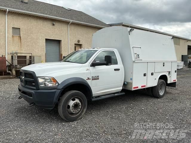 RAM 5500 皮卡.傳統半斗卡車/側卸板