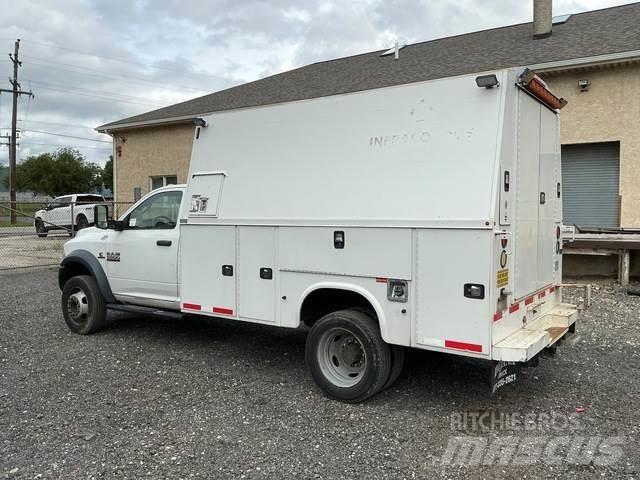 RAM 5500 皮卡.傳統半斗卡車/側卸板