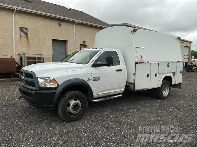 RAM 5500 皮卡.傳統半斗卡車/側卸板