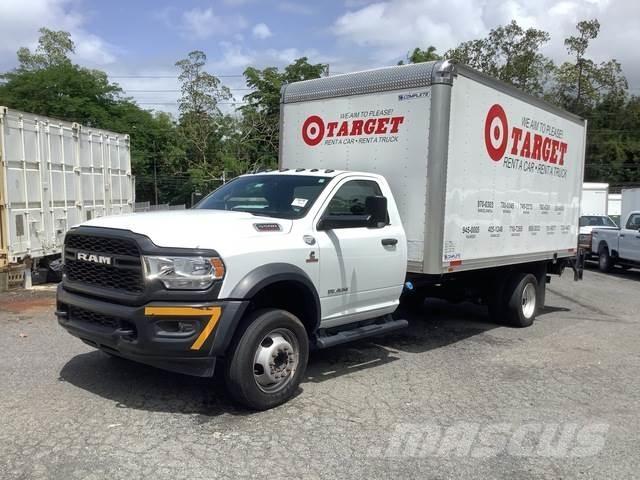 RAM 5500 貨箱式卡車
